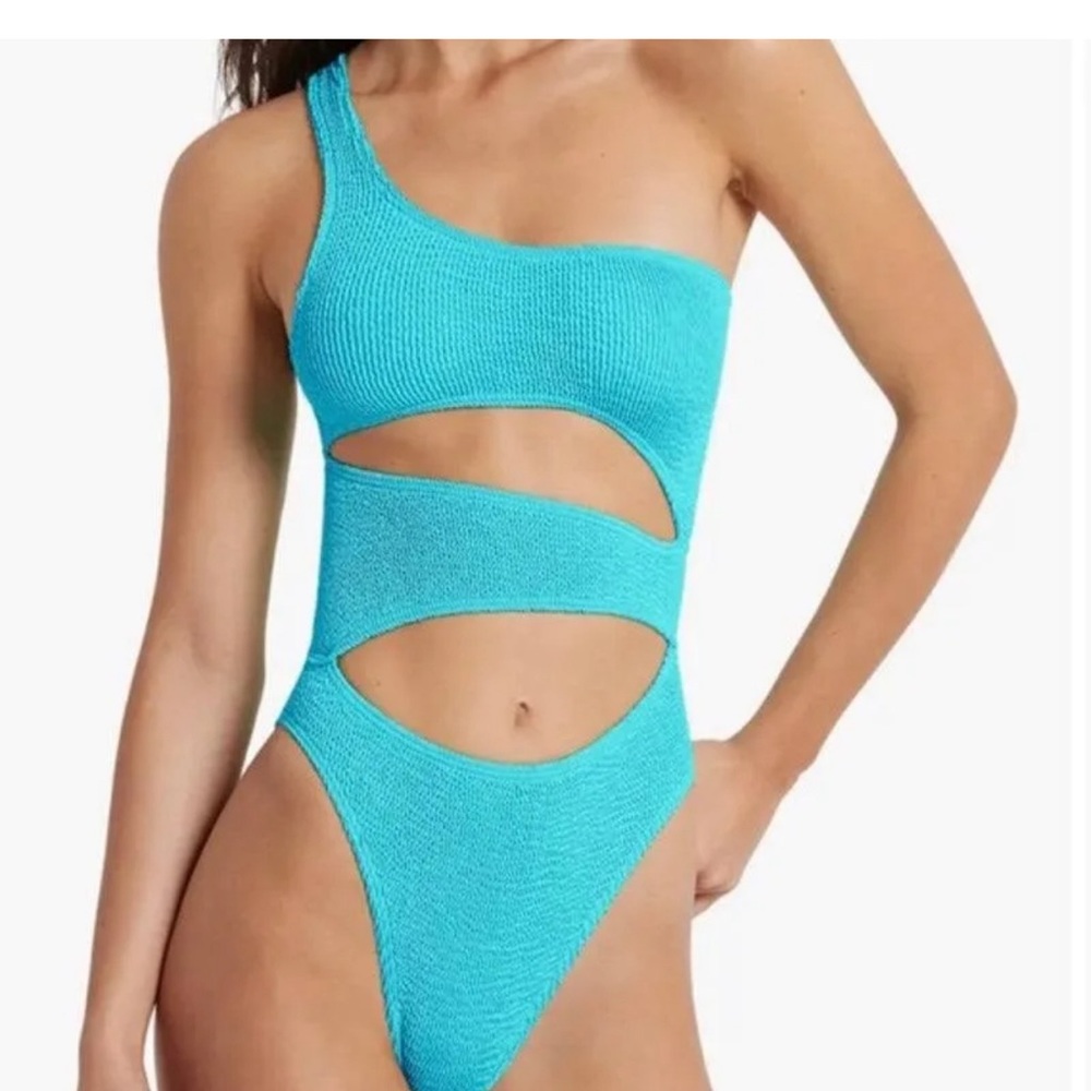 Bond-eye One Piece NWT